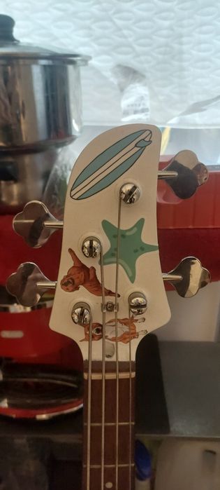 Baixo elétrico Ibanez Tmb-30, Caps fender,  customizado