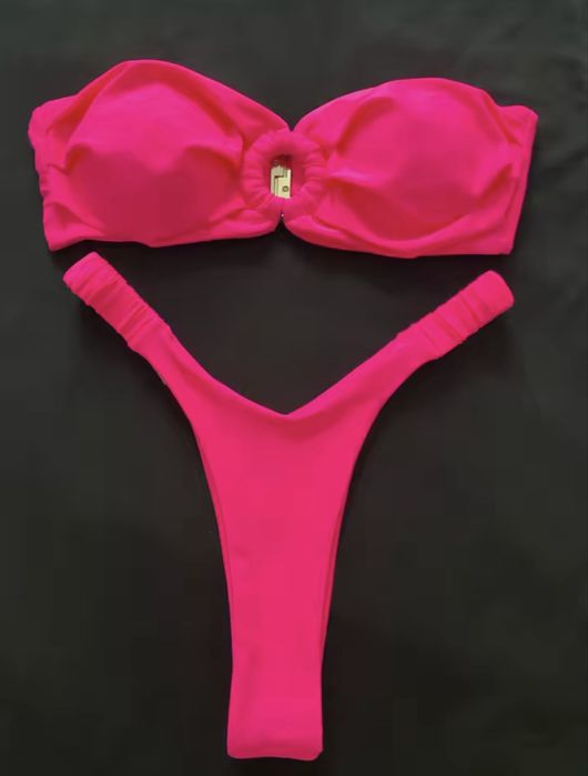 Жіночий рожевий купальник