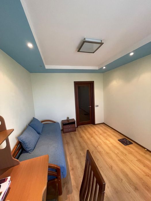 Продаж 3-к кв, ВЛАСНА, 76м2, без посередника.