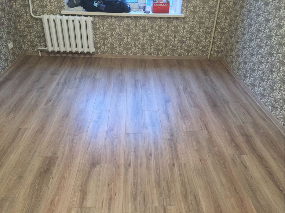 Укладка ламіната плінтусів паркетна дошка від 150