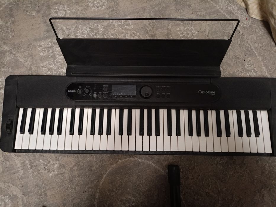 Продам синтезатор CASIO CT-S400 з підставкою