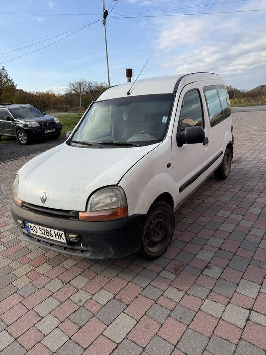 Продам кенго рено