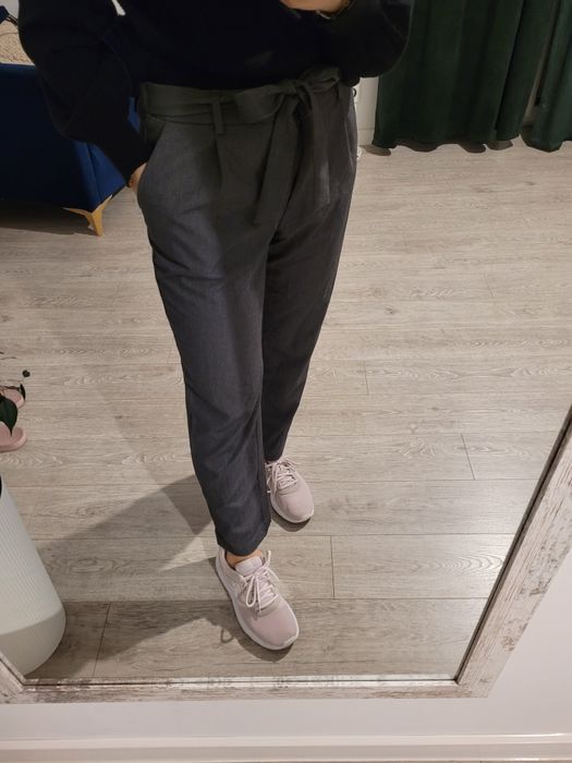 Spodnie na wiązanie proste