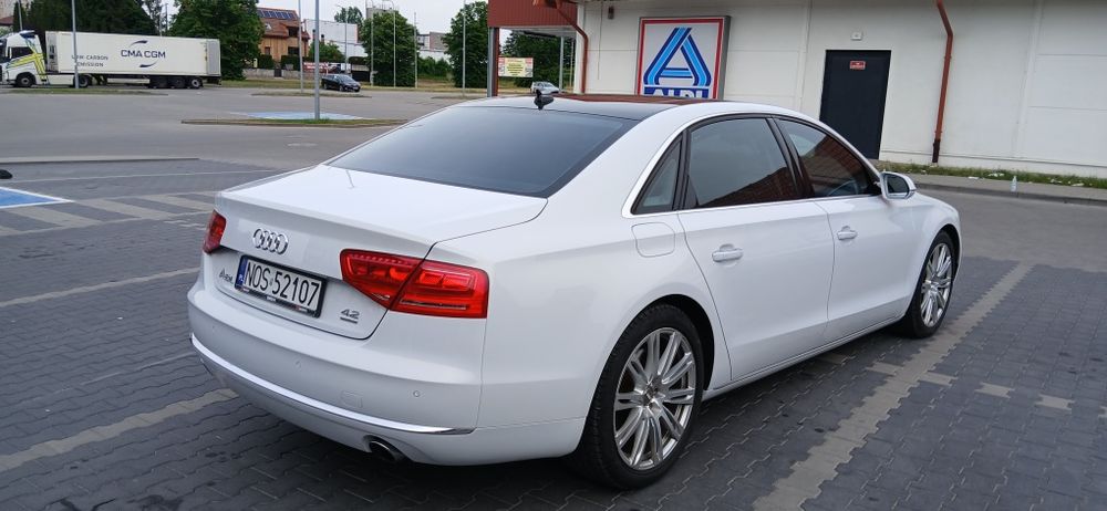 Audi A8 long 4.2