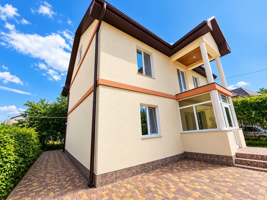 Продам дом  в Великодолинском