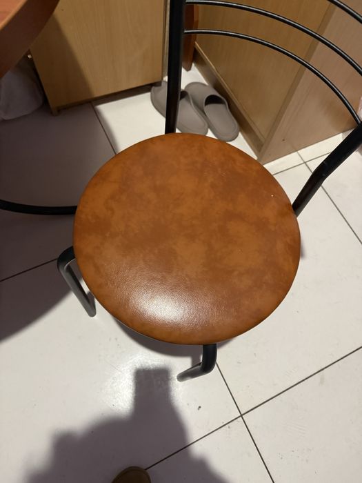 Стіл ( в наявності 2 стола)