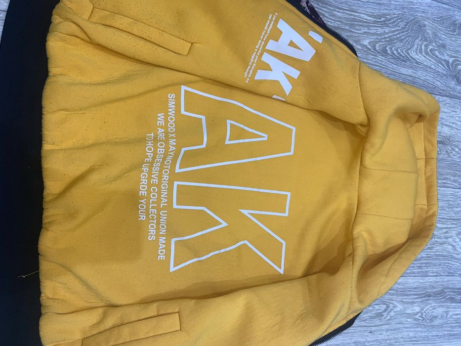 Куртка весняна