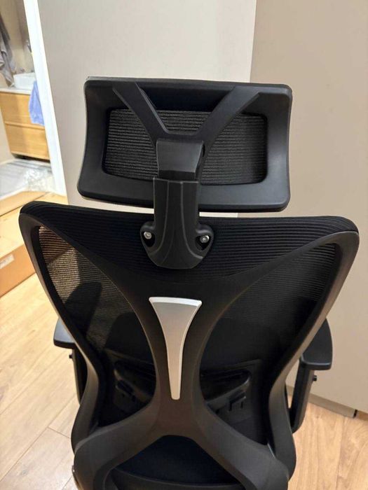 Fotel biurowy czarny