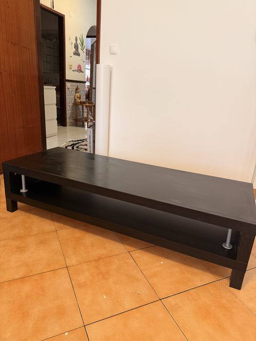 Móvel de TV / Mesa de Apoio Baixa (Preto) – Em Bom Estado