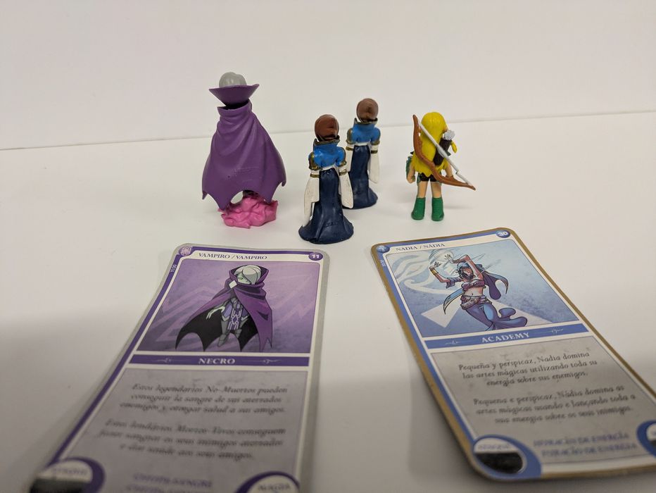 Lote Figuras Might & Magic Clash of Heroes + Cartas