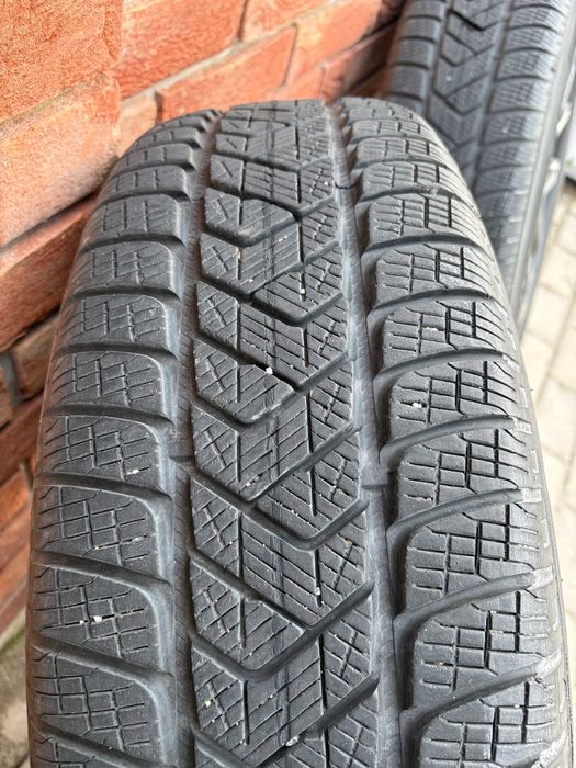 Komplet opon zimowych Pirelli Scorpion 225/65 R17 Wrocław - super stan