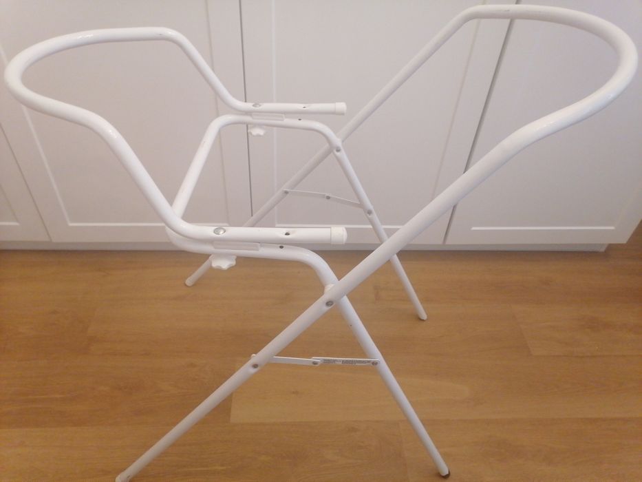 Stojak pod wanienkę