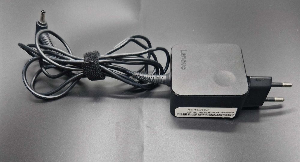 Lenovo I7 ideapad 710s 258gb