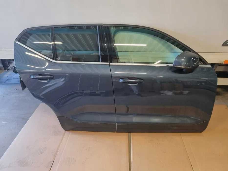 Volvo XC40, C40 Двері праві-ліві, передні-задні. Рестайл-дорестайл.
