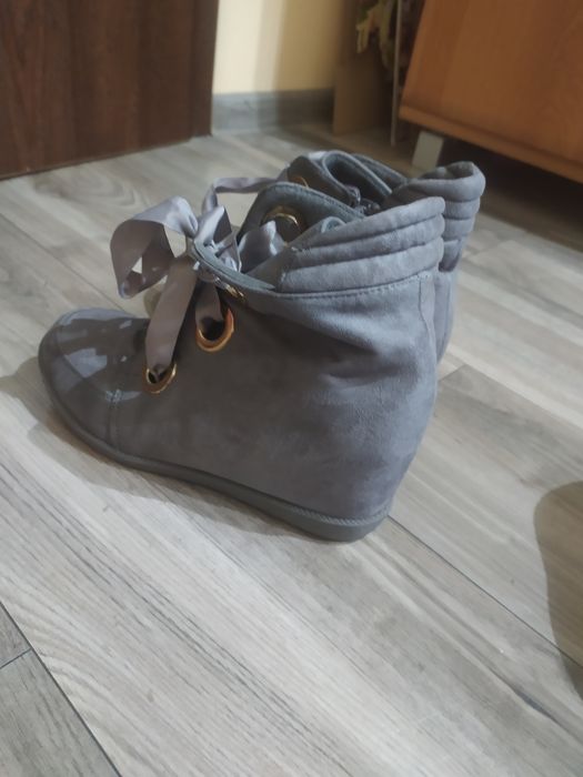 Botki buty do kostek jesienne wiosenne rozmiar 39 zamszowe