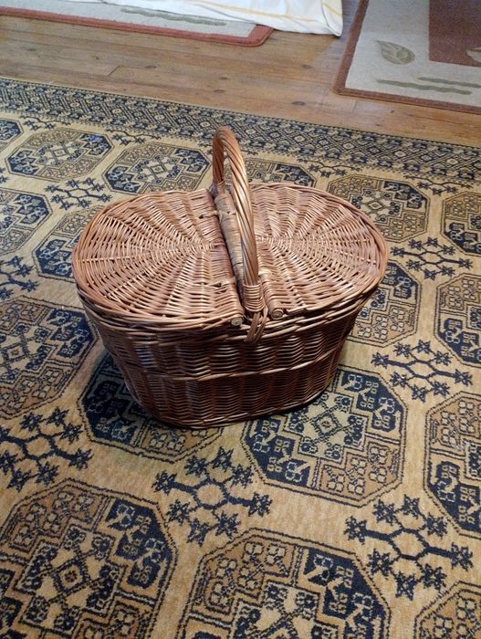 Koszyk piknikowy z wikliny