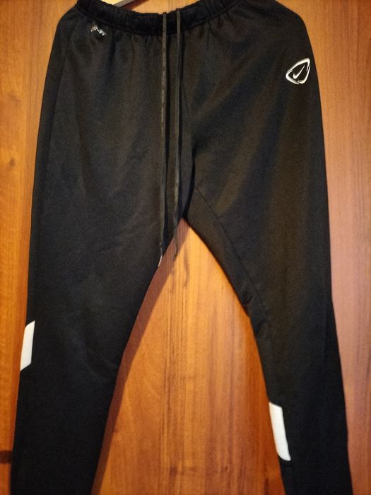 Spodnie Nike dresowe