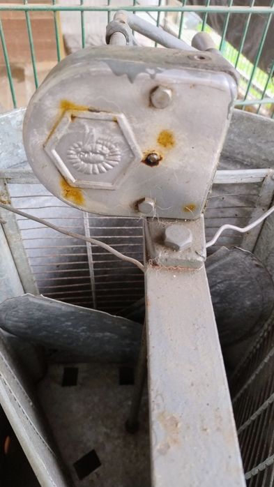 Miodarka ręczna 3 ramkowa, ocynk