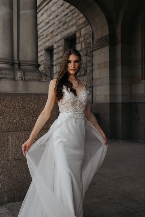 Elegancka suknia ślubna