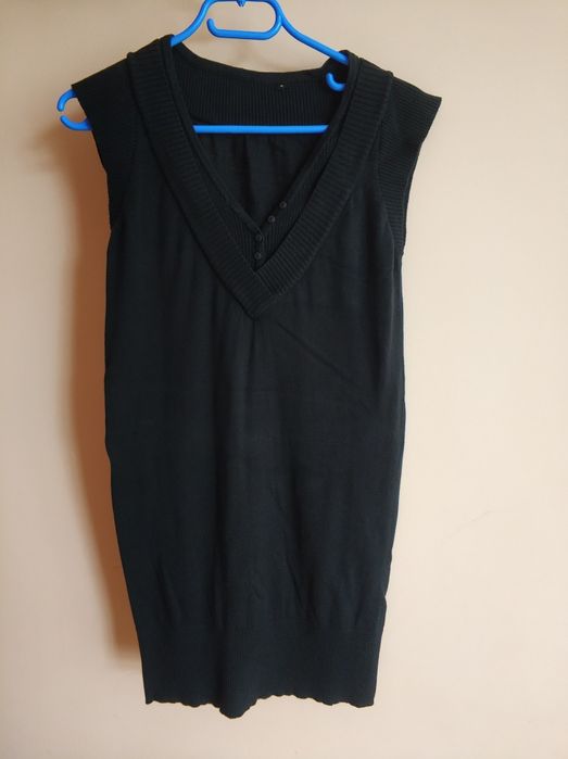 Туніка жіноча без рукавів чорна, розмір М.