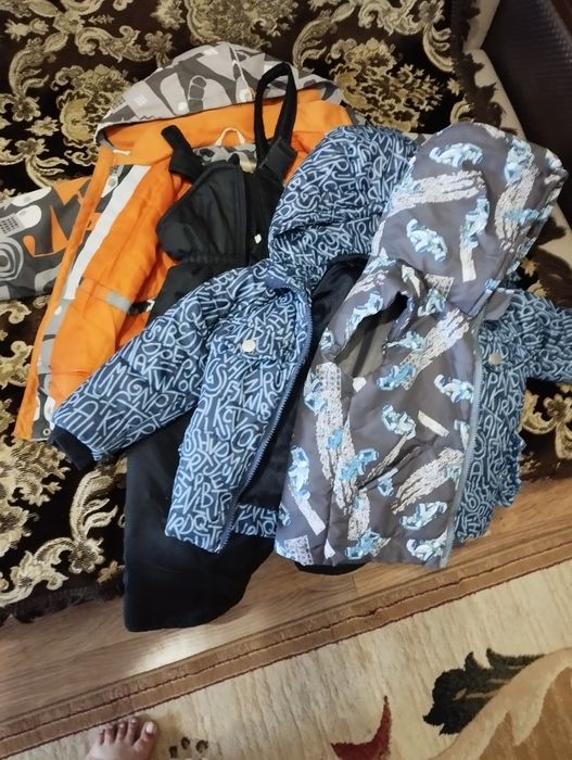 Продаю набір дитячих речей осінь - зима