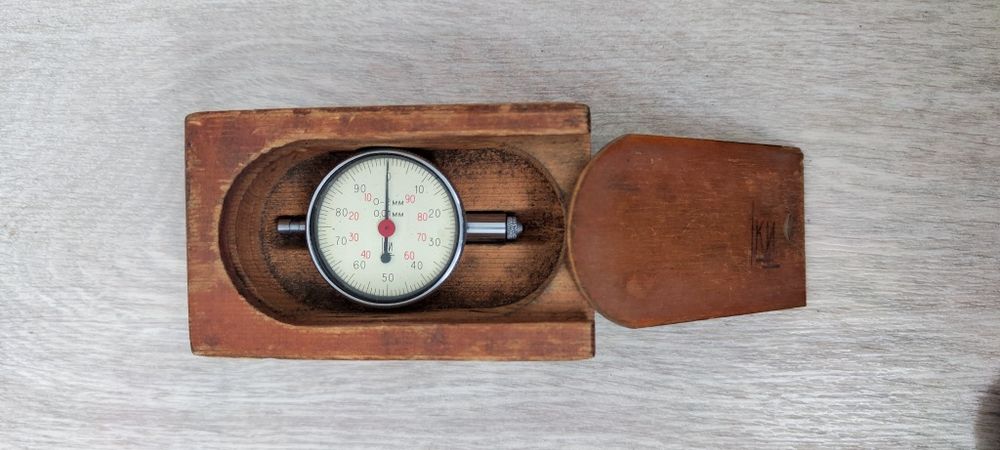 Индикатор часового типу