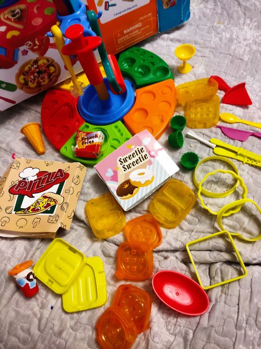 Mega zestaw ciastolina pizzeria,ciastkarnia,deluxe food