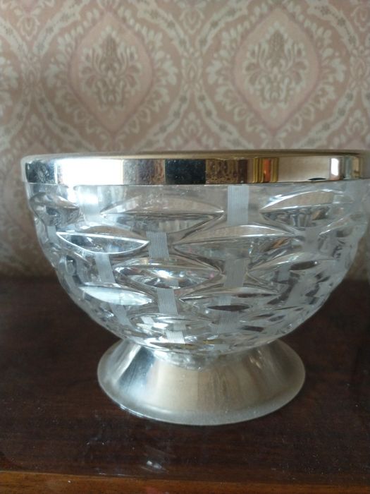 Хрустальные конфетницы