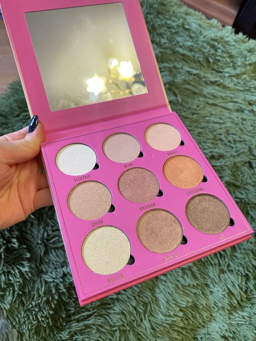 Makeup Obsession So Lit  палетка хайлайтерів