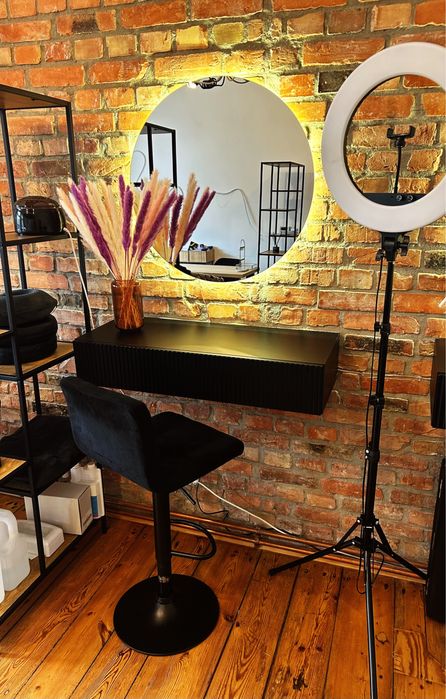 Stanowisko w salonie beauty (mozliwy najem na dni)
