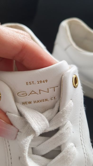 Ténis brancos marca Gant