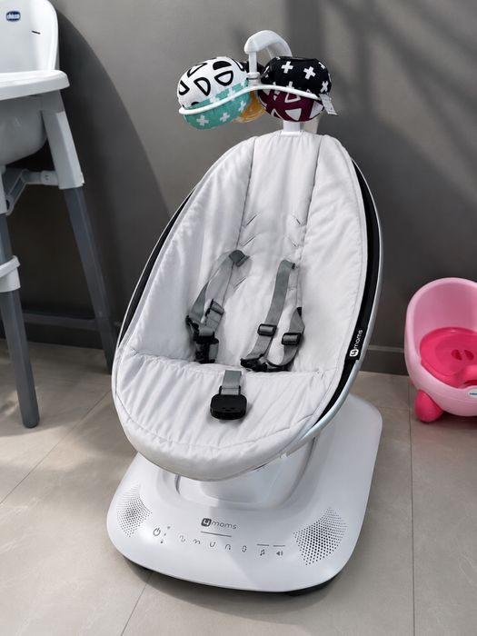 Заколисуючий центр 4Moms MamaRoo 5.0