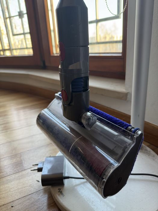 Dyson V11 (SV17) Absolute Extra Pro + stojak