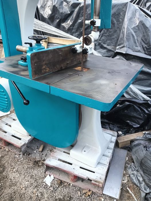 Serra de fita pinheiro