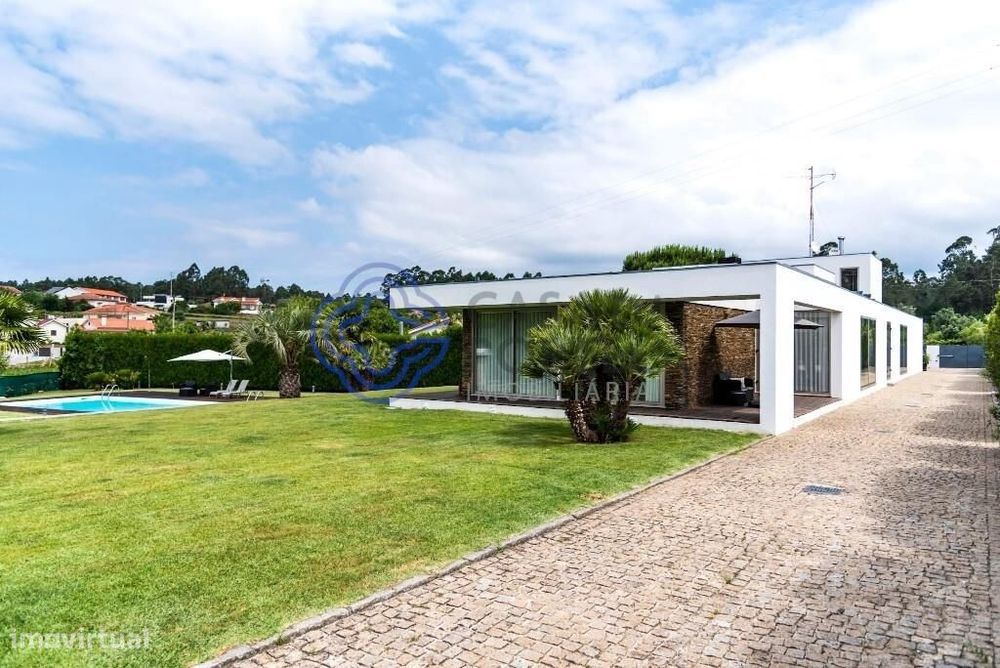 Elegância Contemporânea e Sustentabilidade em Gemeses, moradia T5 , ja