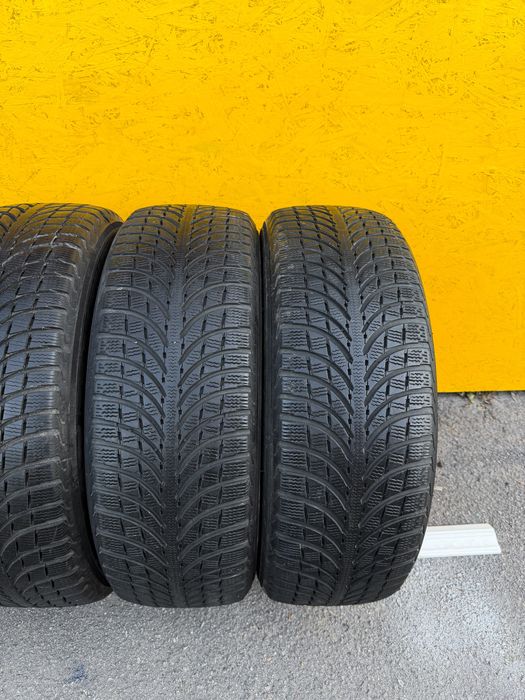 Шини Резина 235.60 R18 Michelin Latitud Зима