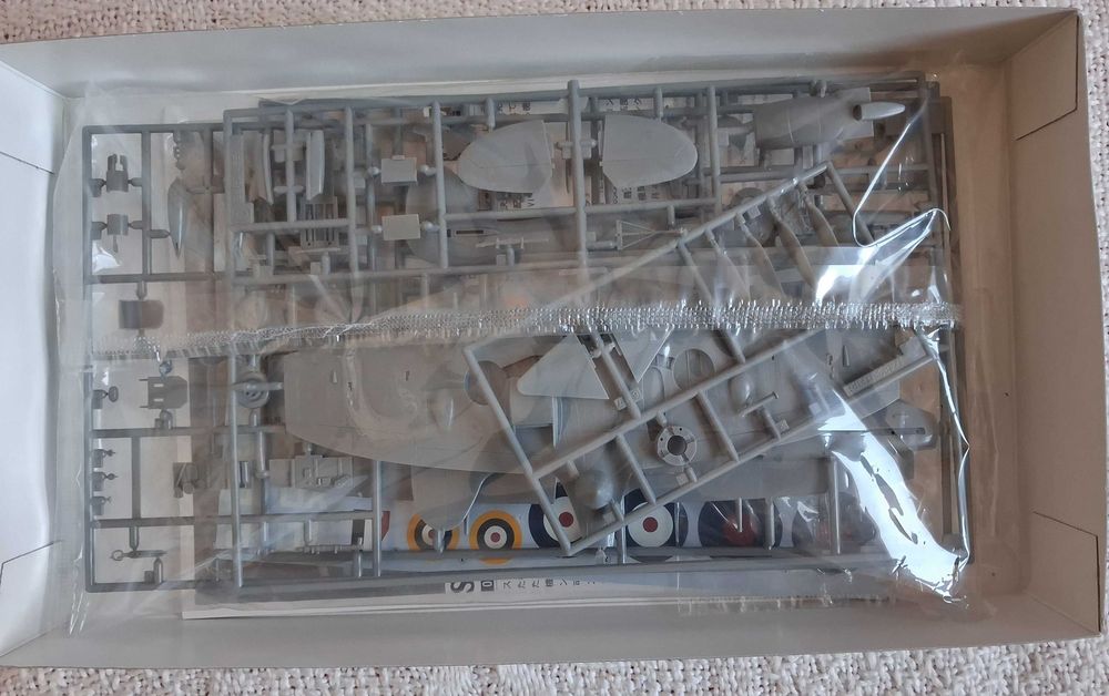 Samolot S. Spitfire Mk.VI  1/48