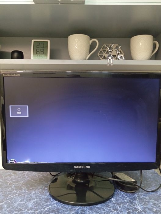 Монитор  Samsung SA100 18,5"