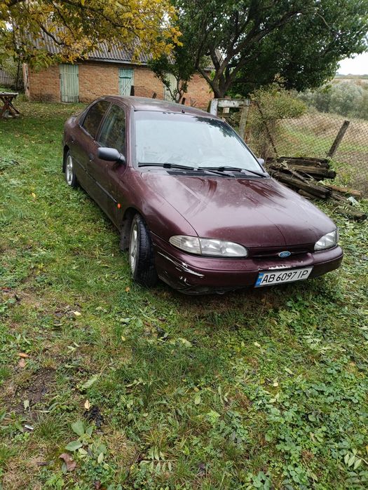 Ford Mondeo 1995 р. 1.8 газ/бензин, механіка, потребує ремонту