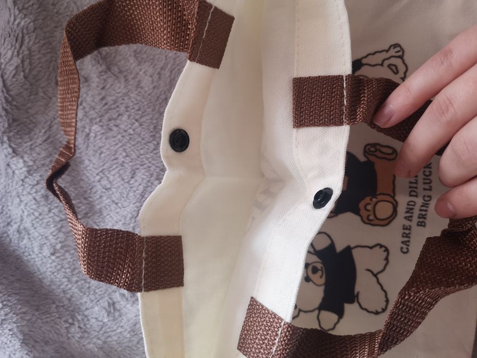 Mała torebeczka zapinana lniana