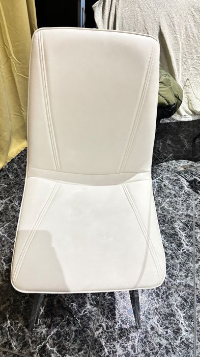 Mesa de vidro com 6 cadeiras 150€ levantar em Vila do Conde