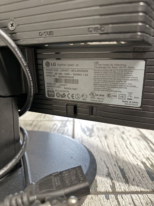 Монітор LG Flatron L204WT-BF