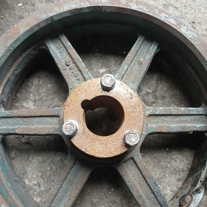 Koło pasowe 350mm średnicy
