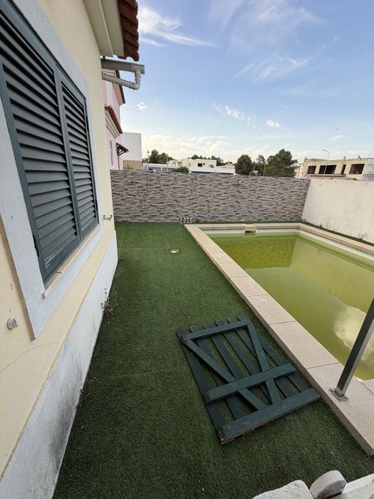 Casa com piscina palmela
