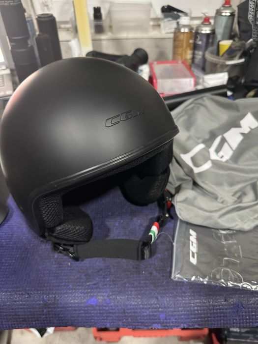 Мото шолом CGM Італія