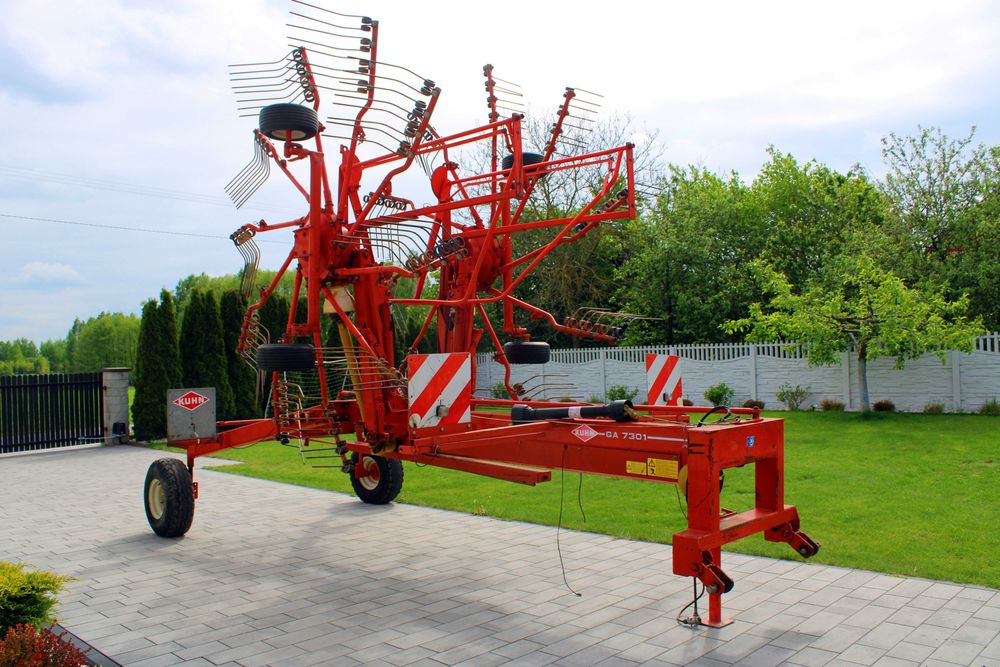 Zgrabiarka dwukaruzelowa KUHN GA 7301 nie Krone Claas  NIEMIECKA, Stan Idealny