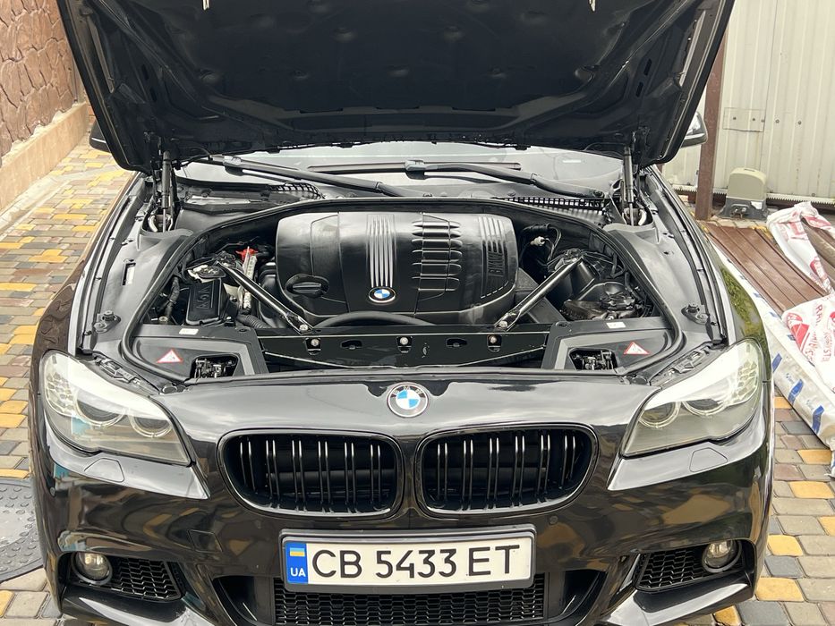 BMW F10 3 літра дизель гарний стан
