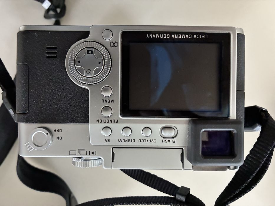 Leica digilux 2 em exelente estado