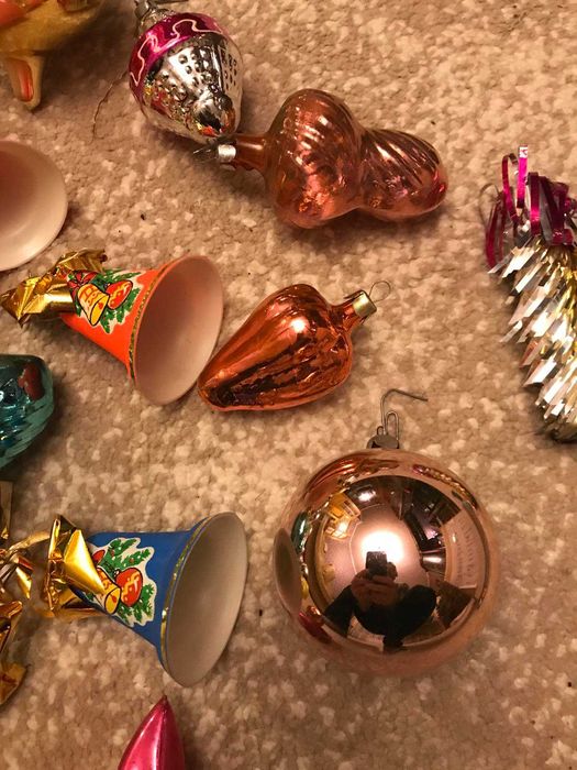 Продам елочные игрушки одним лотом.