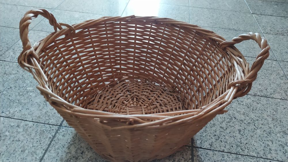 Cestos verga. Todos 15 euros.